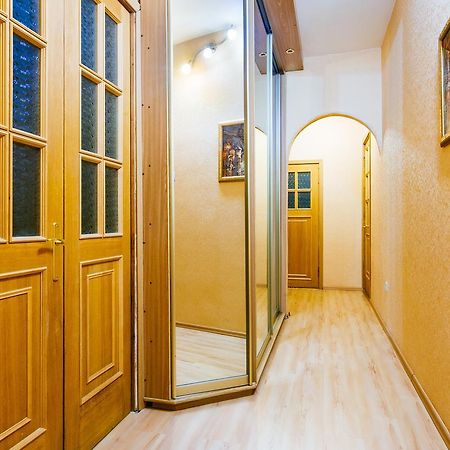 מינסק Guest House On Victory Square מראה חיצוני תמונה