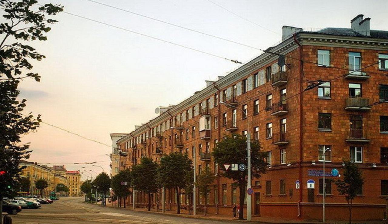 מינסק Guest House On Victory Square מראה חיצוני תמונה